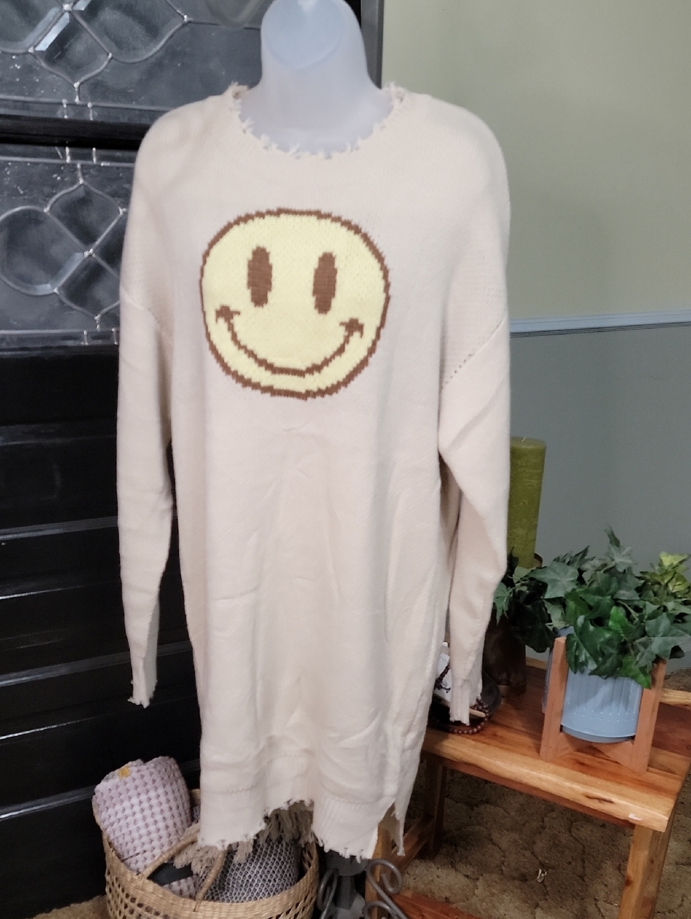 #94 Miss Sparkling Cream Smiley Face Sweater Dress Distressed Edges Women Size S